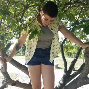 Meet your Posher, Nora